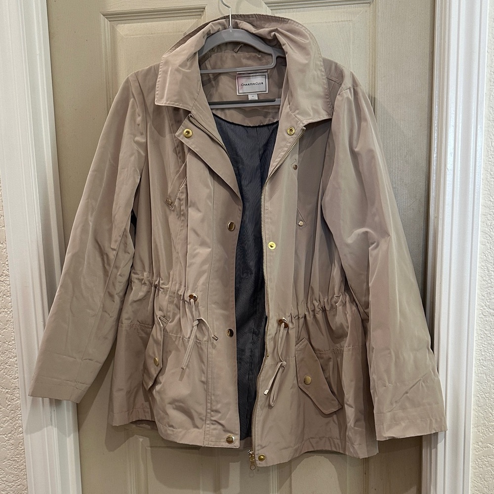 Tan Women’s Utility Jack